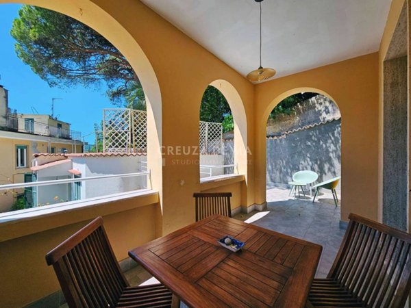 appartamento in affitto a Rapallo in zona San Michele di Pagana