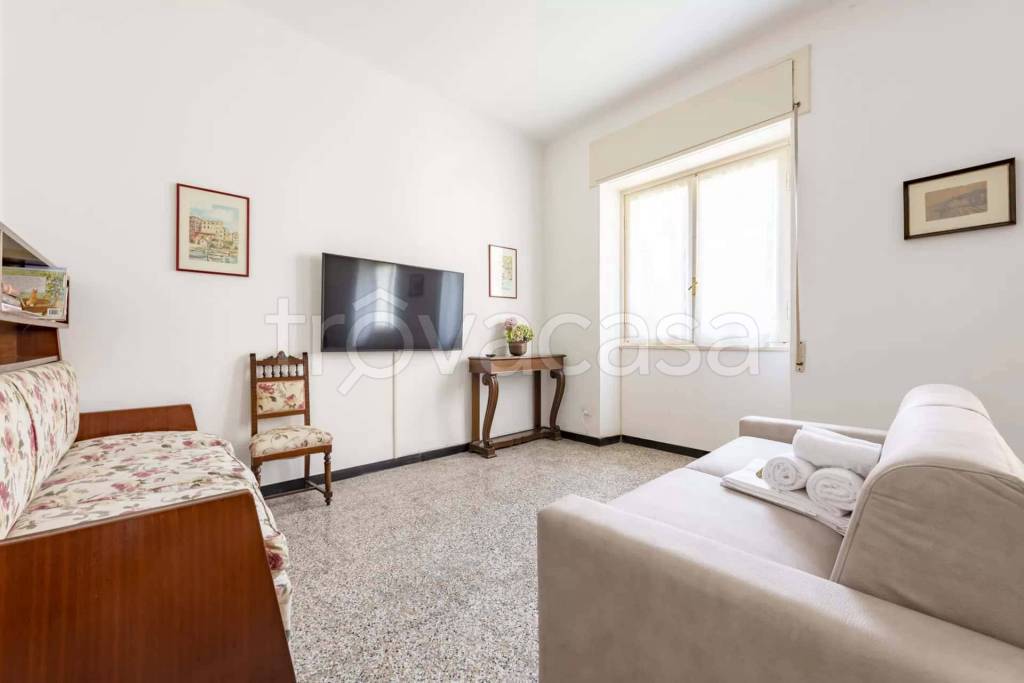 appartamento in affitto a Rapallo in zona San Michele di Pagana