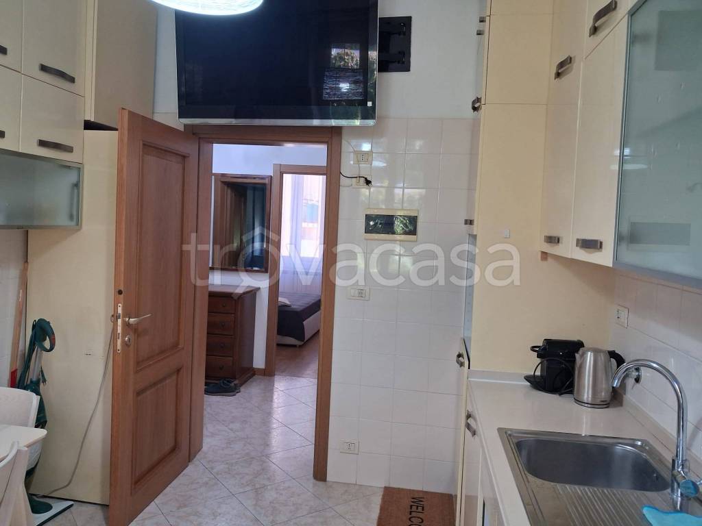 appartamento in affitto a Rapallo in zona San Michele di Pagana
