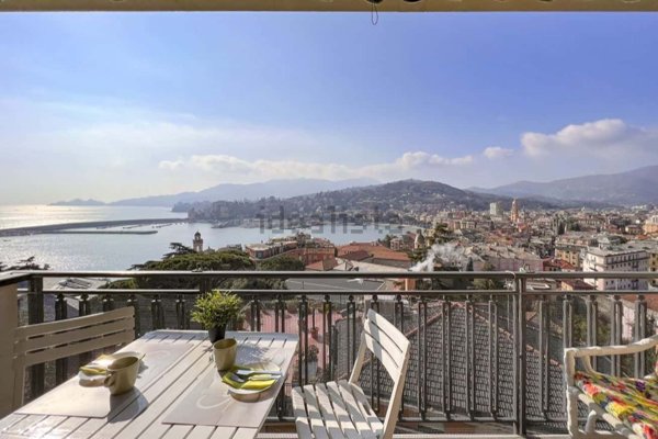 appartamento in affitto a Rapallo in zona San Michele di Pagana