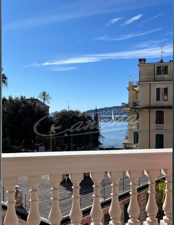 appartamento in affitto a Rapallo in zona San Michele di Pagana