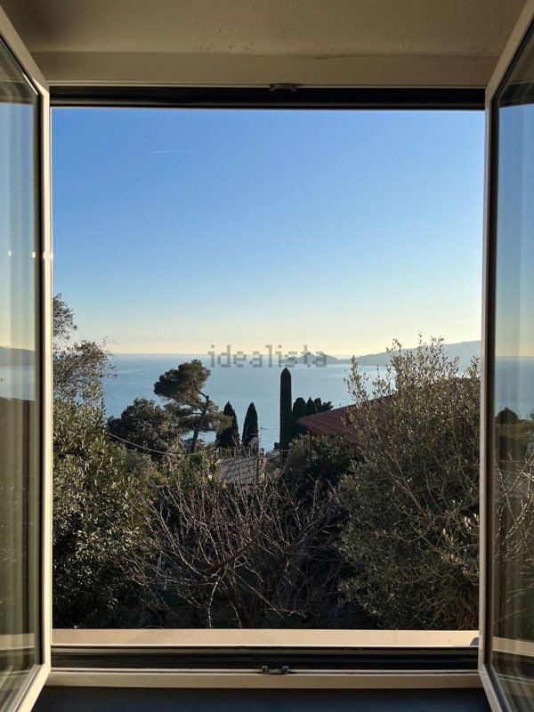 casa indipendente in affitto a Rapallo in zona San Michele di Pagana