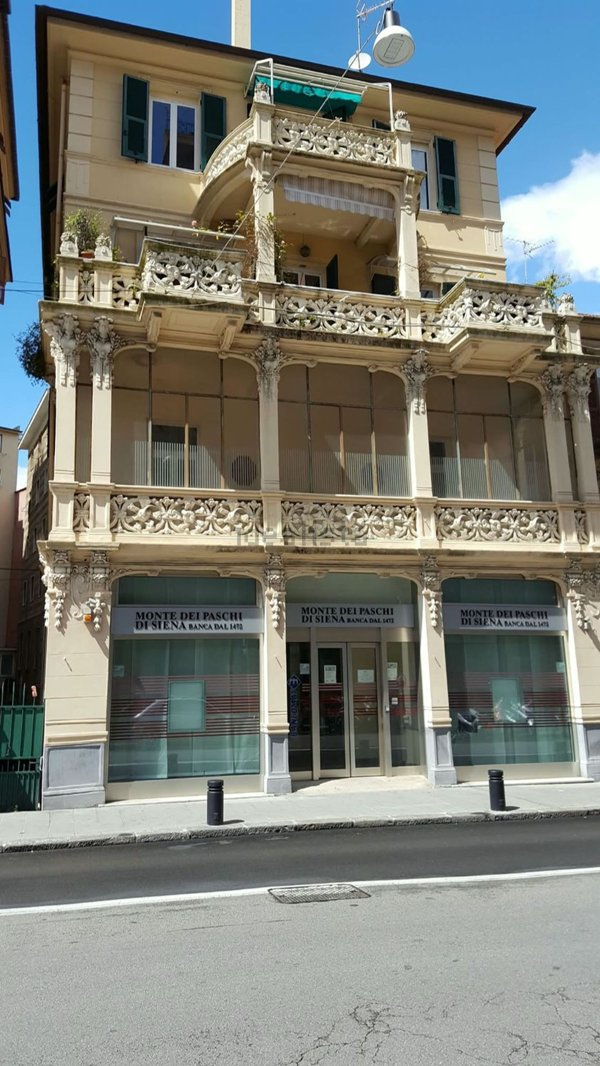 locale commerciale in affitto a Rapallo in zona San Michele di Pagana