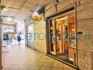 locale commerciale in affitto a Rapallo in zona San Michele di Pagana