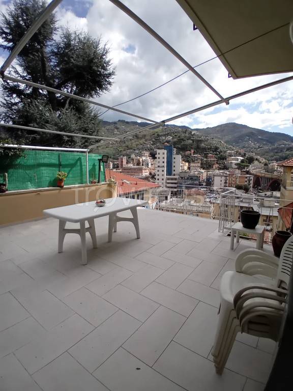 appartamento in affitto a Recco