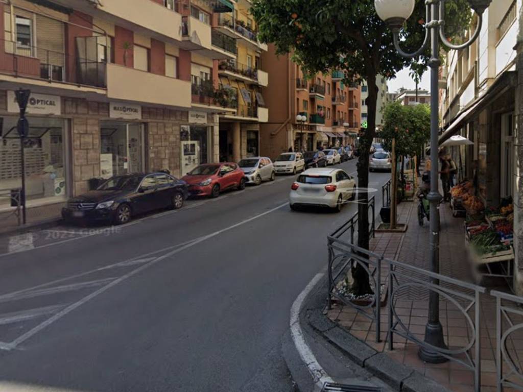 negozio in affitto a Recco