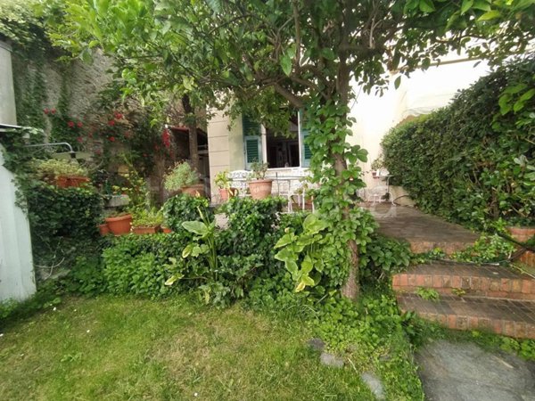 appartamento in affitto a Recco