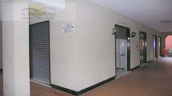 locale commerciale in affitto a Recco