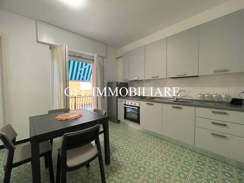 appartamento in affitto a Recco