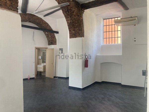 locale commerciale in affitto a Recco