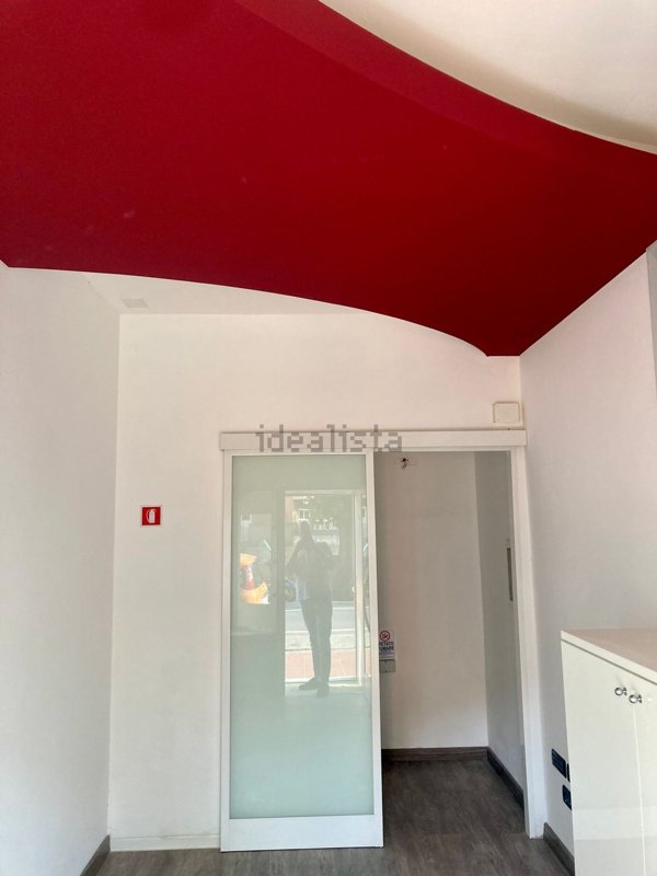 locale commerciale in affitto a Recco