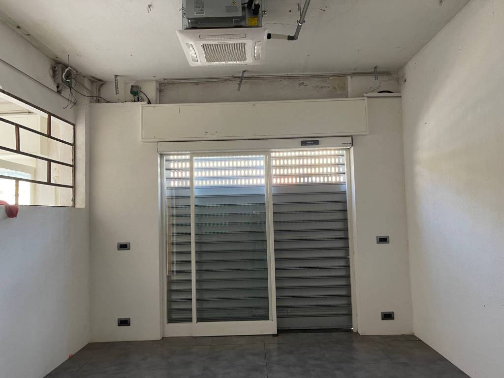 negozio in affitto a Recco