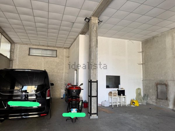 locale di sgombero in affitto a Recco