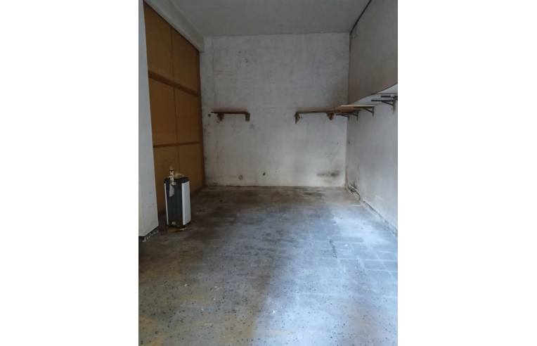 locale di sgombero in affitto a Santa Margherita Ligure