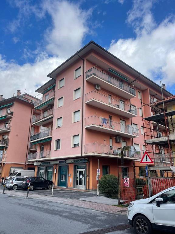 appartamento in affitto a Sant'Olcese in zona Manesseno