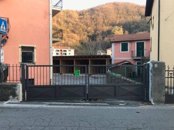 ufficio in affitto a Serra Riccò in zona Pedemonte