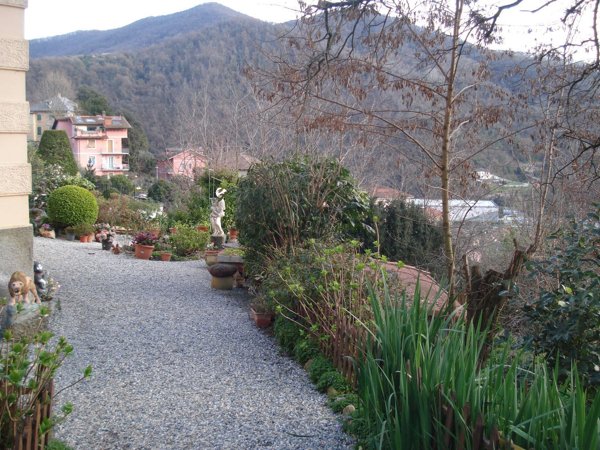 appartamento in affitto a Serra Riccò in zona Serra