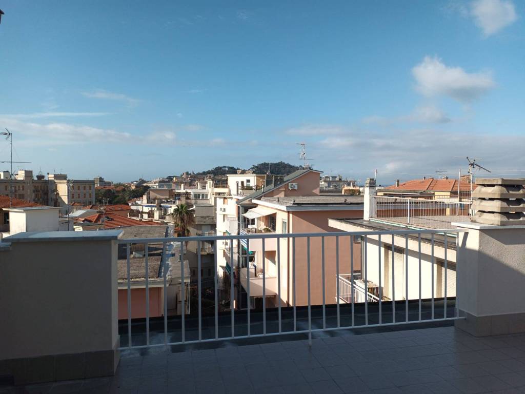 appartamento in affitto a Sestri Levante
