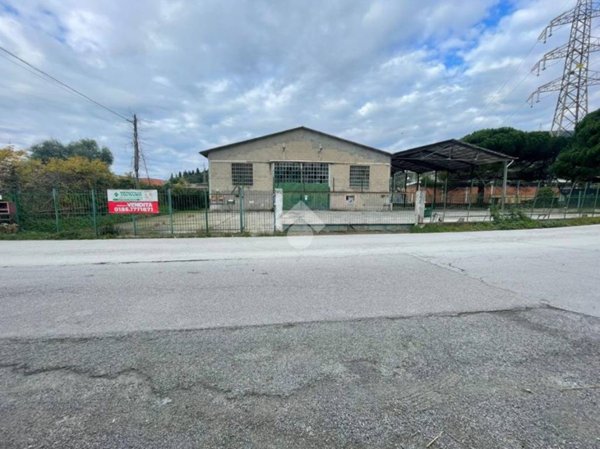 locale commerciale in affitto a Sestri Levante in zona Santa Vittoria di Libiola