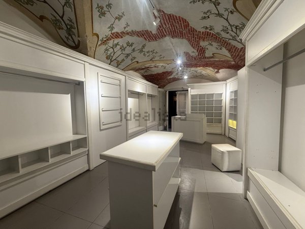 locale commerciale in affitto a Sestri Levante