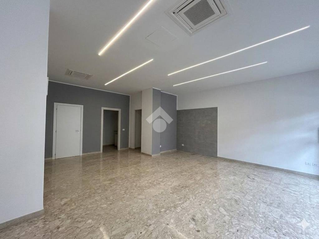 negozio in affitto a Sestri Levante