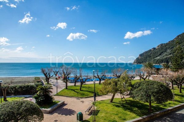 appartamento in affitto a Sestri Levante in zona Riva Trigoso