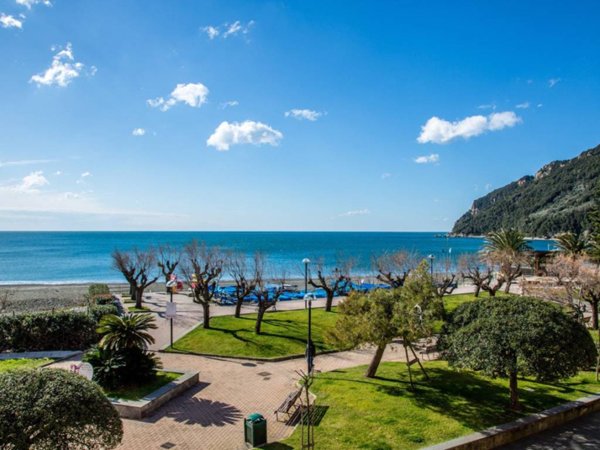 appartamento in affitto a Sestri Levante in zona Riva Trigoso