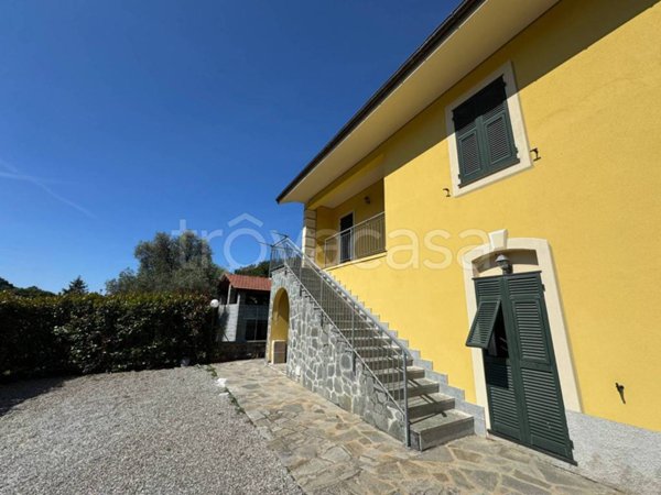 appartamento in affitto a Sestri Levante in zona Villa La Rocca
