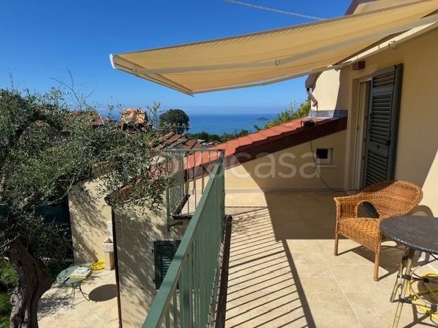 appartamento in affitto ad Ameglia in zona Montemarcello