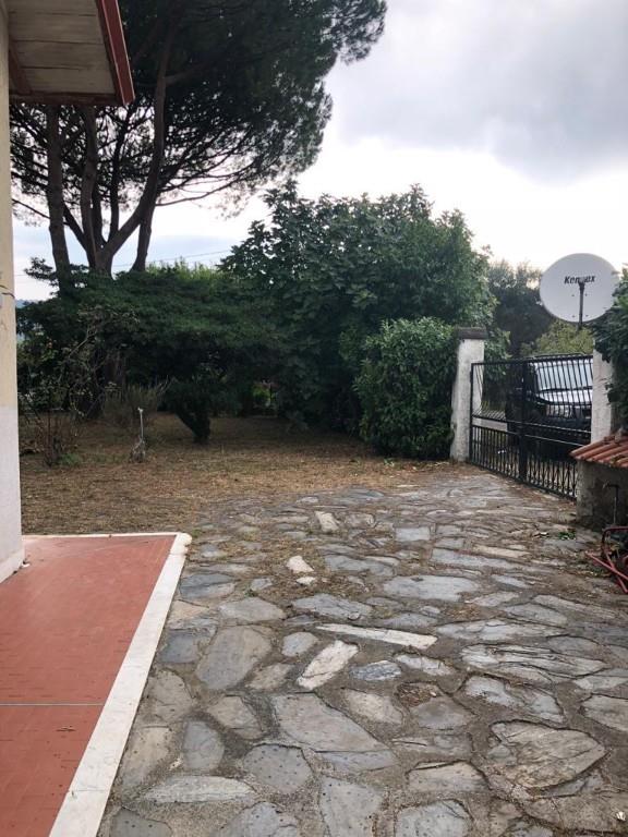casa indipendente in affitto ad Ameglia in zona Fiumaretta
