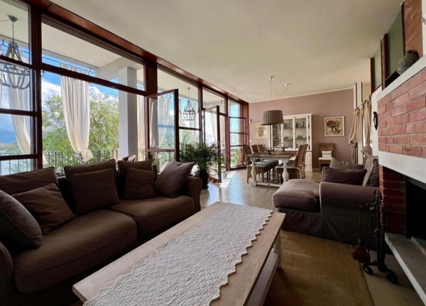 casa indipendente in affitto ad Ameglia