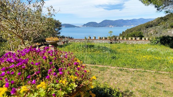 appartamento in affitto ad Ameglia