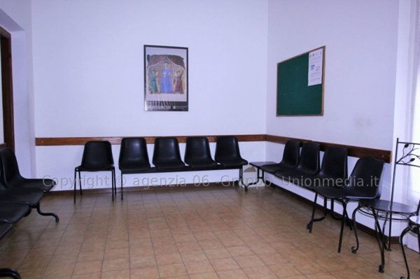 ufficio in affitto ad Arcola in zona Ressora