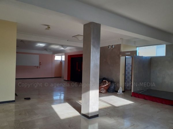 locale commerciale in affitto ad Arcola in zona Ressora
