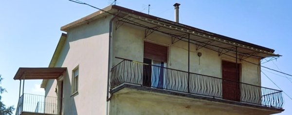 appartamento in affitto ad Arcola in zona Ressora