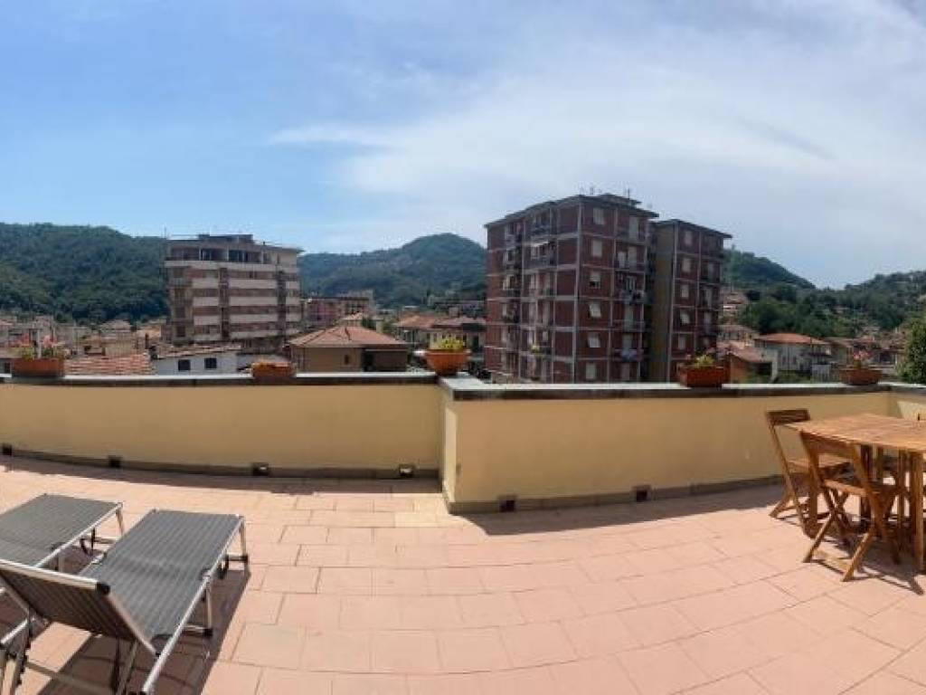 appartamento in affitto ad Arcola in zona Romito Magra