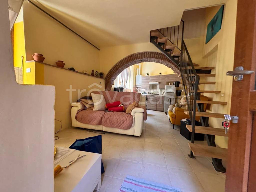 appartamento in affitto ad Arcola in zona Baccano