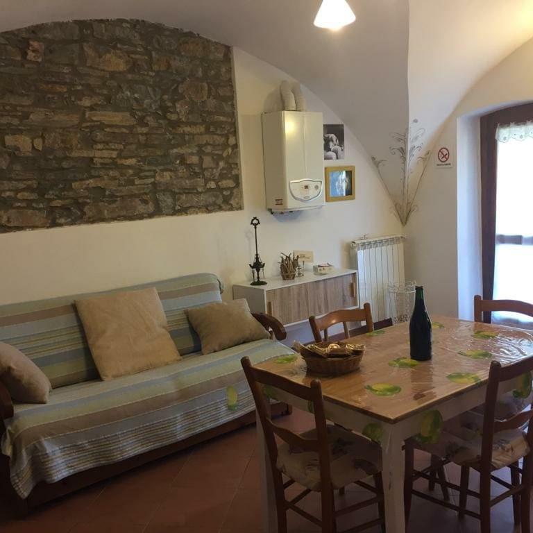 appartamento in affitto ad Arcola in zona Fresonara