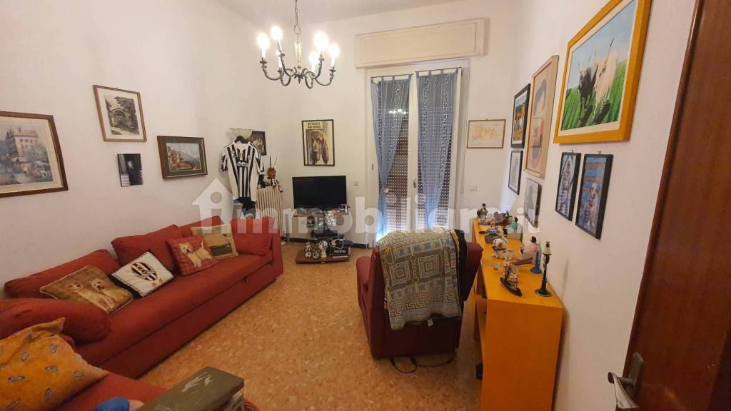 appartamento in affitto ad Arcola in zona Romito Magra