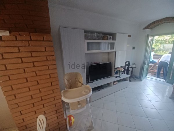 casa indipendente in affitto ad Arcola in zona Ressora