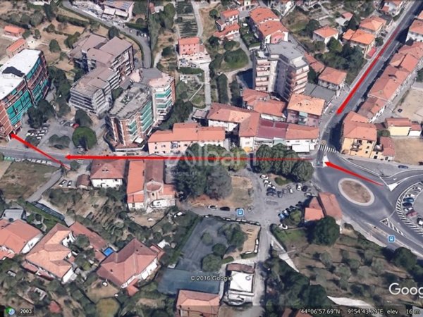 locale commerciale in affitto ad Arcola in zona Ressora