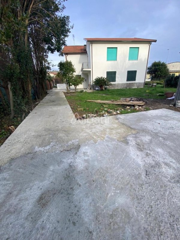 appartamento in affitto ad Arcola in zona Ressora