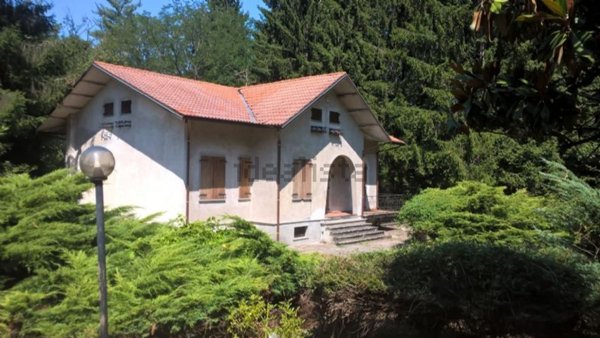 casa indipendente in affitto a Beverino
