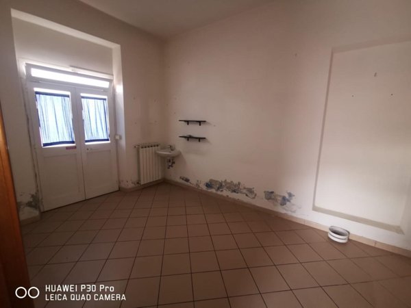 negozio in affitto a Castelnuovo Magra