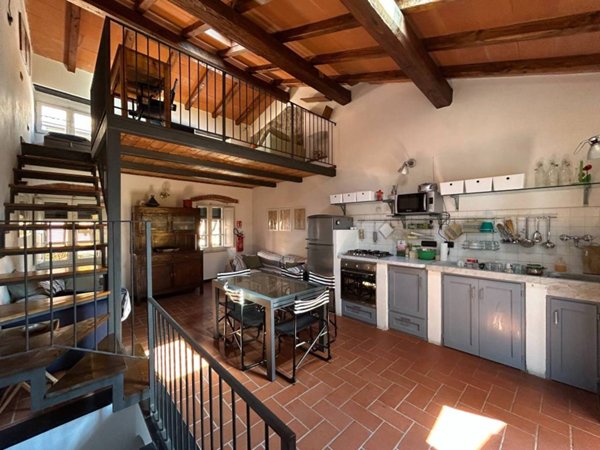 casa indipendente in affitto a Castelnuovo Magra