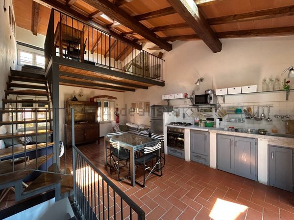 casa indipendente in affitto a Castelnuovo Magra