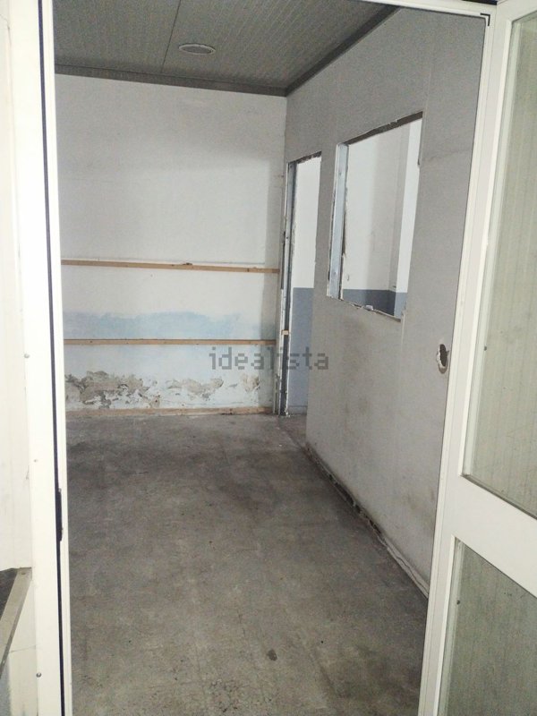 locale di sgombero in affitto a Castelnuovo Magra