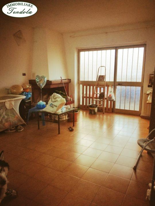 casa indipendente in affitto a Castelnuovo Magra in zona Molicciara