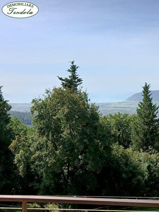 pentavano in affitto a Castelnuovo Magra in zona Vallecchia