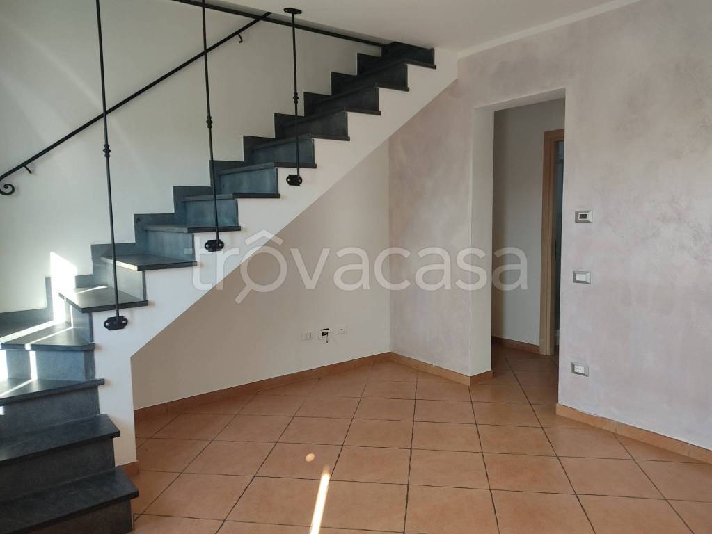 casa indipendente in affitto a Castelnuovo Magra in zona Colombiera